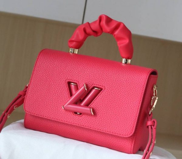 Replica Louis Vuitton Taurillon Leather Twist MM Scrunchie Handle In Pondichery Pink - Image 2