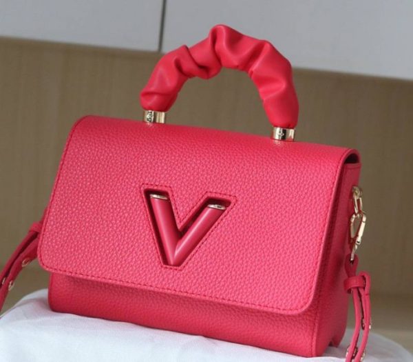 Replica Louis Vuitton Taurillon Leather Twist MM Scrunchie Handle In Pondichery Pink - Image 3