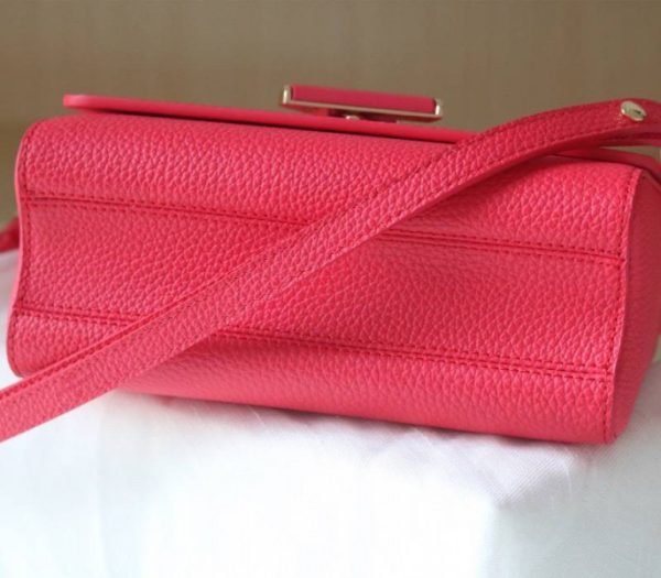 Replica Louis Vuitton Taurillon Leather Twist MM Scrunchie Handle In Pondichery Pink - Image 5