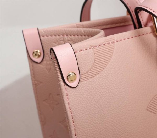 Replica Louis Vuitton Monogram Empreinte Giant Onthego MM Bag In Pink - Image 9