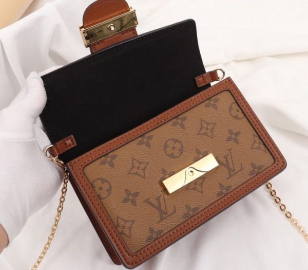 Replica Louis Vuitton Monogram Reverse Canvas Dauphine Chain Wallet - Image 6