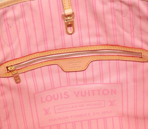 Replica Louis Vuitton Monogram Canvas Neverfull MM Tote In Pink - Image 6