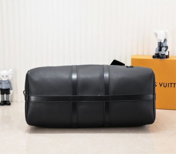 Replica Louis Vuitton Aerogram Keepall Bandouliere 50 Travel Bag In Black - Image 4