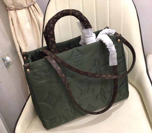 Replica Louis Vuitton Econyl Regenerated Nylon Onthego GM Tote In Khaki Green - Image 4