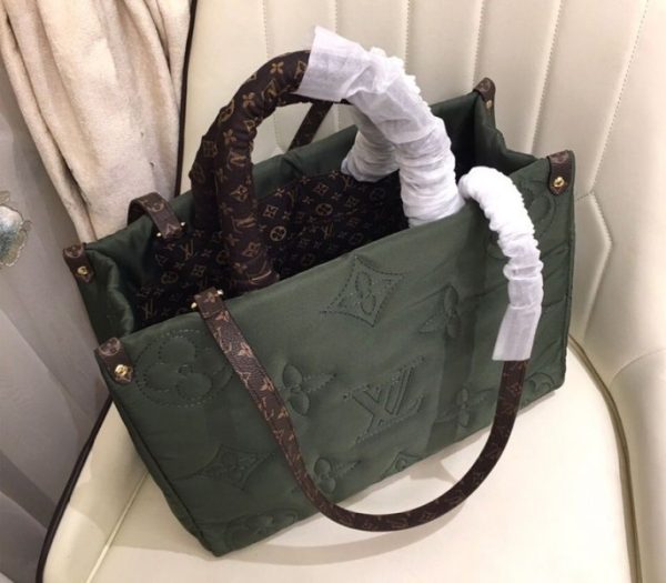 Replica Louis Vuitton Econyl Regenerated Nylon Onthego GM Tote In Khaki Green - Image 5