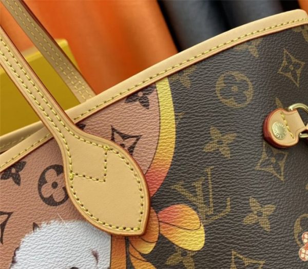 Replica Louis Vuitton Monogram Canvas Neverfull MM Tote With Puppies - Image 9