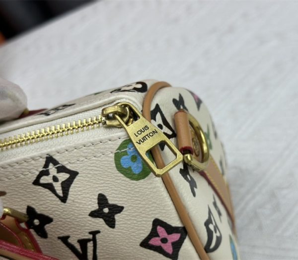 Replica Louis Vuitton Monogram Craggy Keepall Travel 25 Bag In Vanilla - Image 8