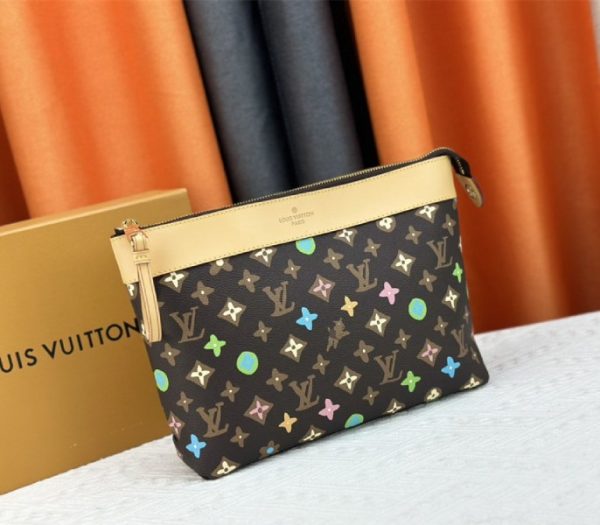 Louis Vuitton Monogram Craggy Voyage Souple Replica Pochette In Chocolate - Image 2