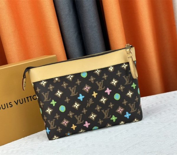 Louis Vuitton Monogram Craggy Voyage Souple Replica Pochette In Chocolate - Image 3