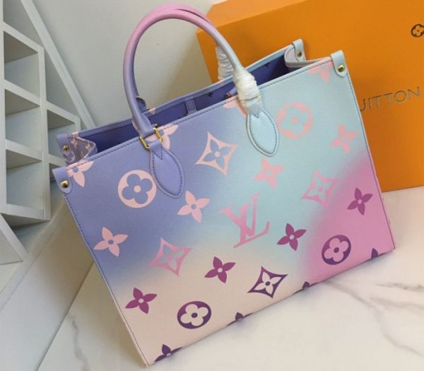 Replica Louis Vuitton Spring 2022 Onthego GM Tote In Sunrise Pastel - Image 4