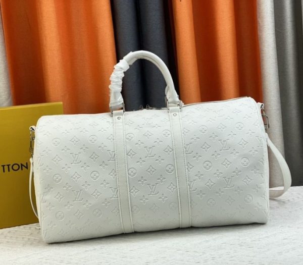 Replica Louis Vuitton X YK Bandouliere Keepall 50 Travel Bag In White - Image 4