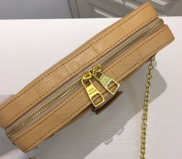 Replica Louis Vuitton Troca PM Bag In Beige - Image 4