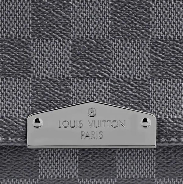 Louis Vuitton DISTRICT MM N40350 - Image 5